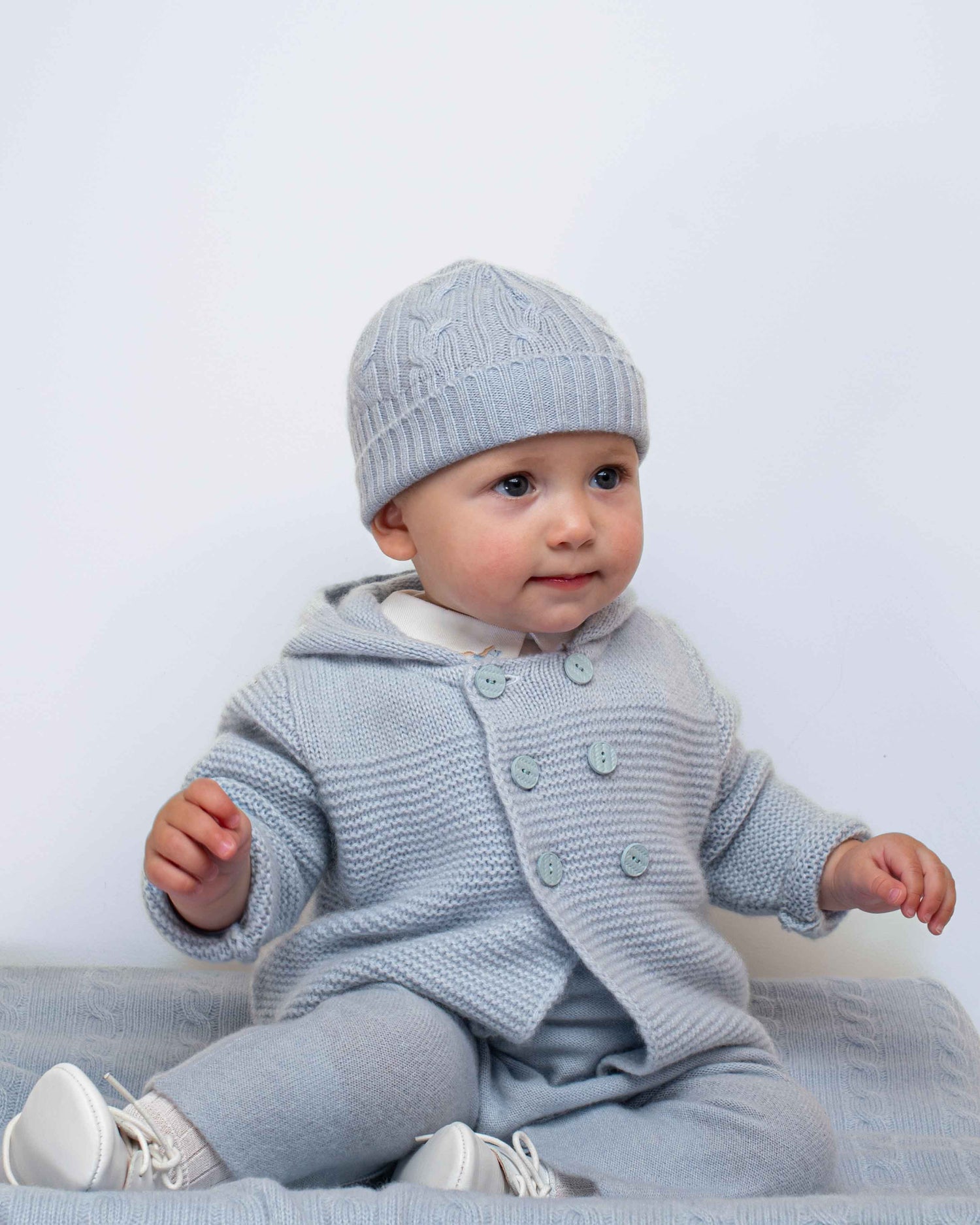 Chamonix Light Blue Cashmere Outfit